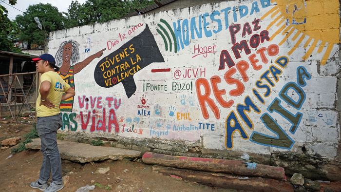 Ein Wandgemälde gegen Gewalt an Kindern in Honduras (Quelle: Töpperwien)